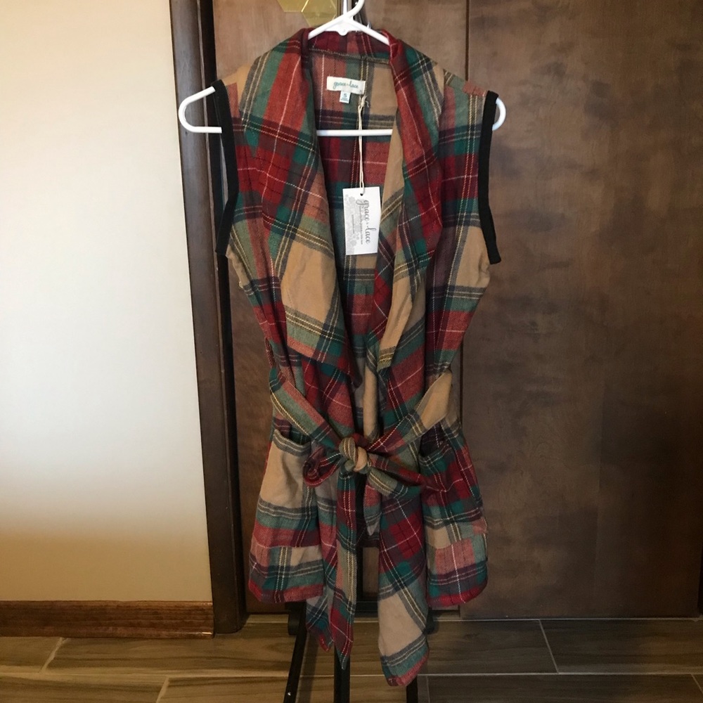 Super soft plaid vest with belt